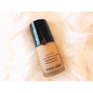 Power Fabric Longwear High Cover Foundation